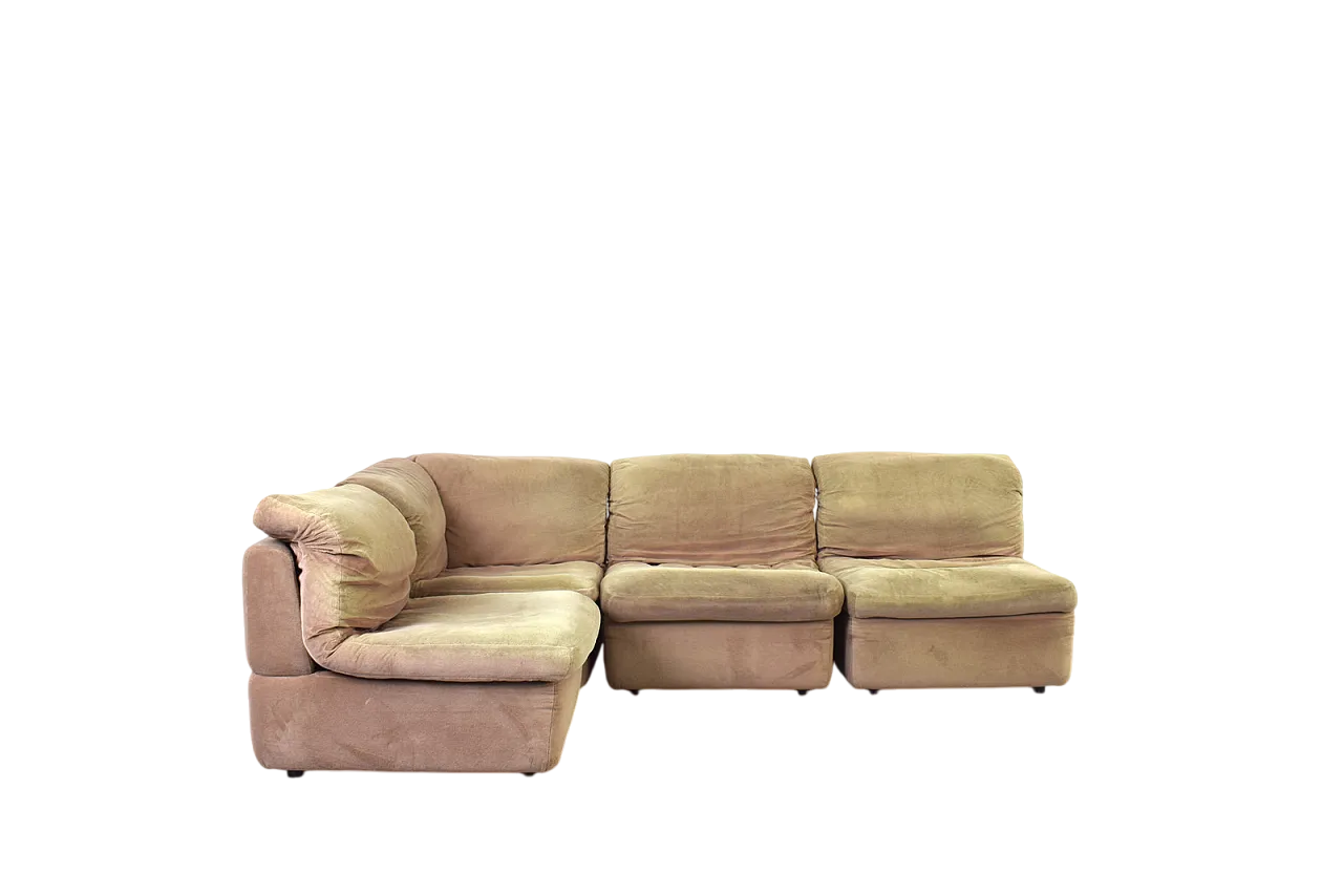 Mid-Century Modular Corner Sofa by Rolf Benz, 1970s 14