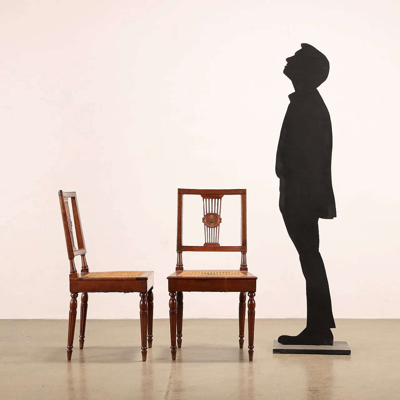 Pair of Neoclassical chairs, 18th century 2