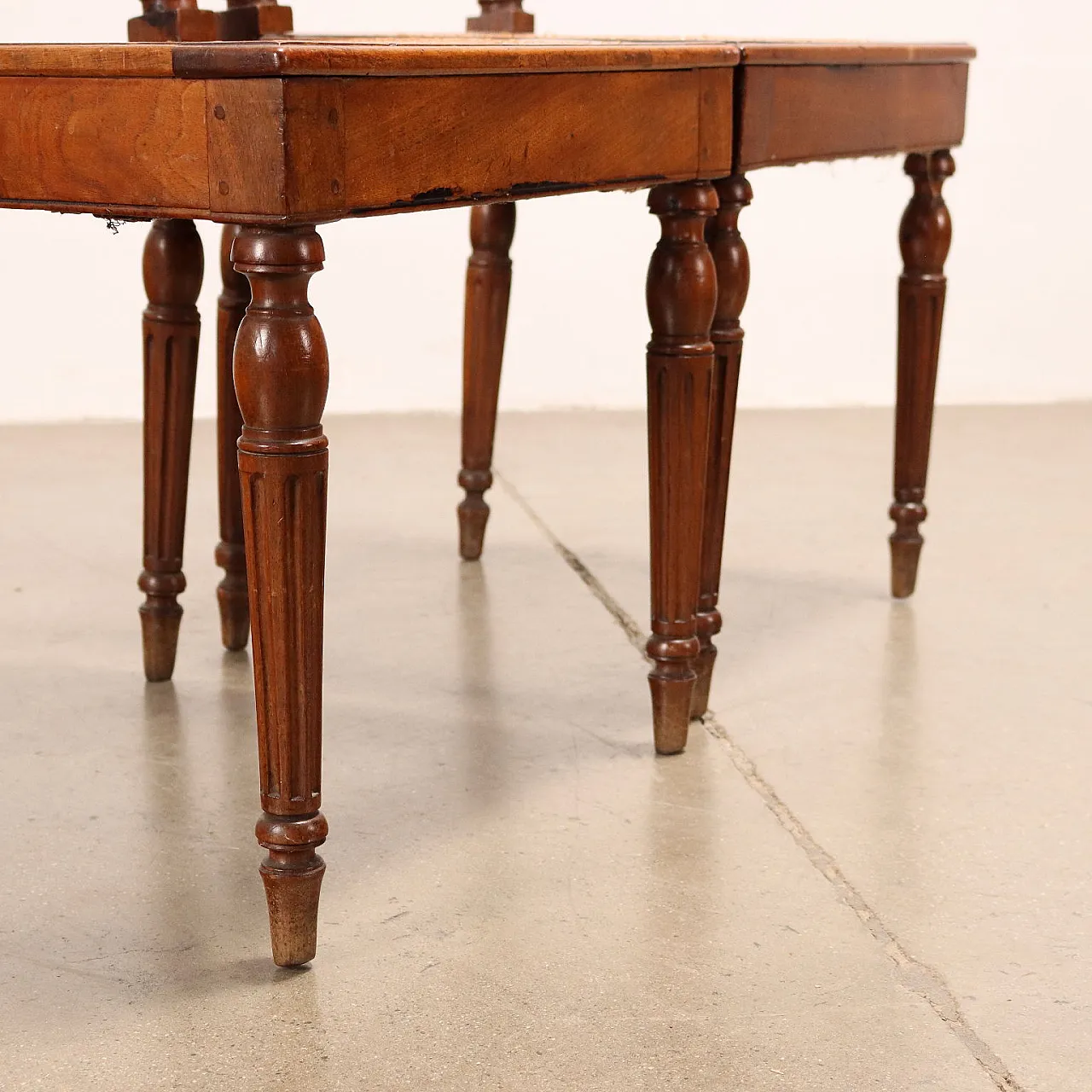 Pair of Neoclassical chairs, 18th century 7