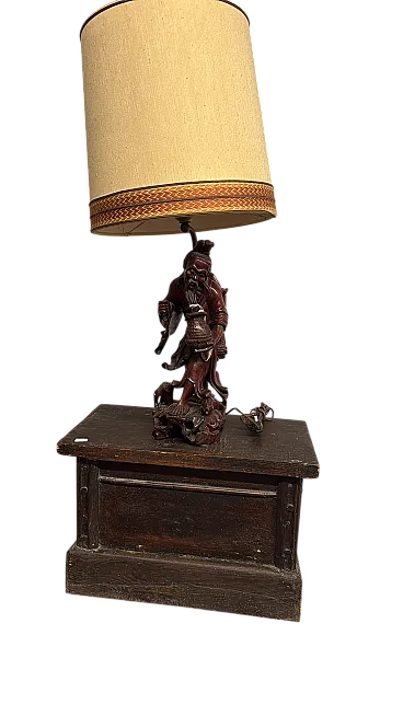 Scultura a lampada in legno cinese personaggio, '900