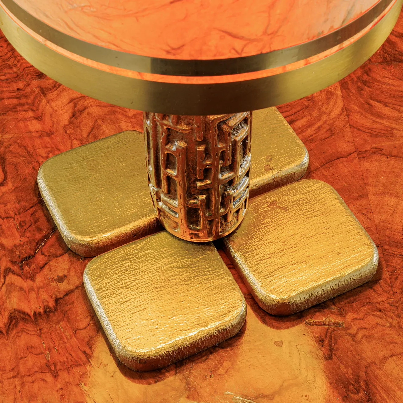 Coppia di lampade da tavolo con base in ottone di Luciano Frigerio, anni '70 4