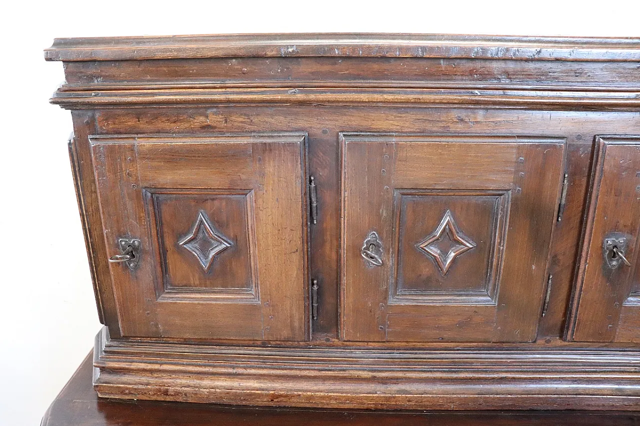 Credenza in noce, '600 5