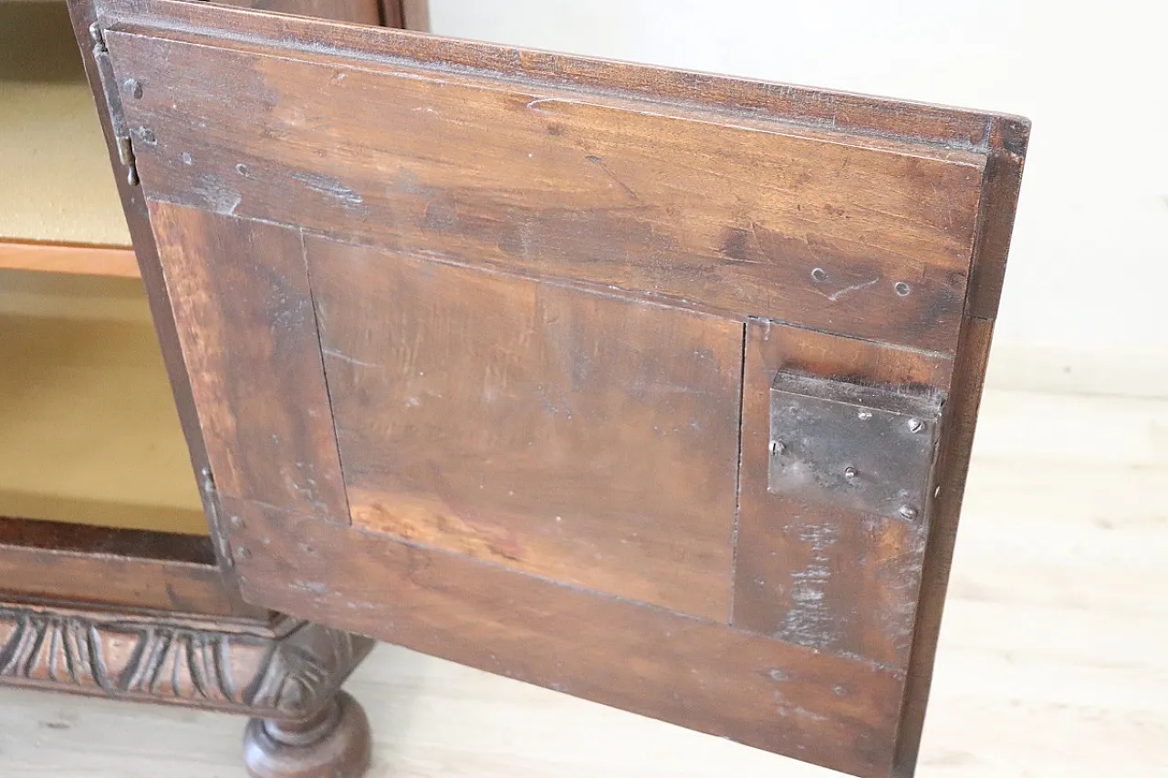 Credenza in noce, '600 18