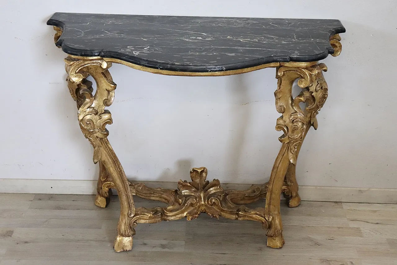 Gilded and carved LouiS XV console, 18th century 4
