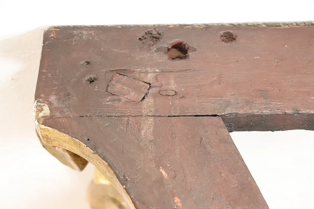 Gilded and carved LouiS XV console, 18th century 14