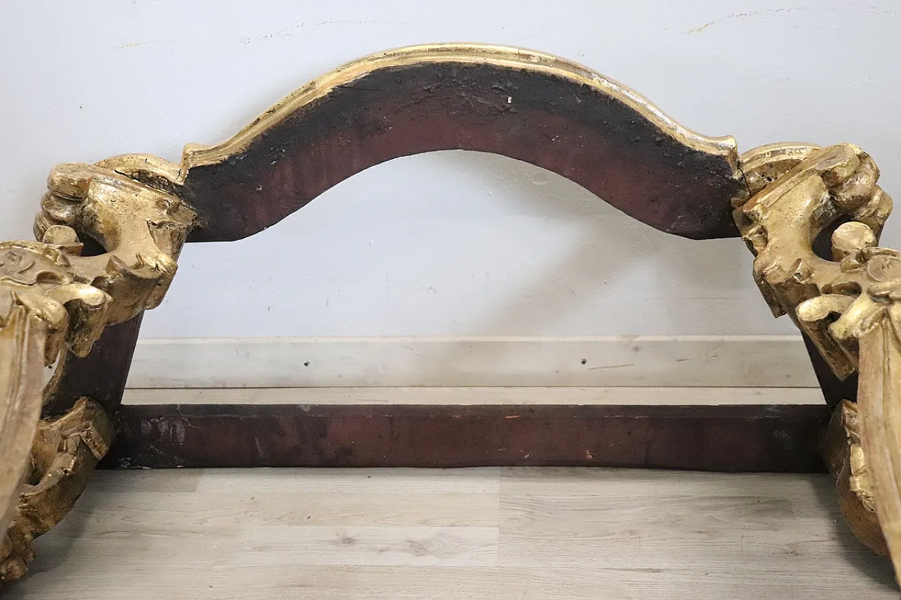 Gilded and carved LouiS XV console, 18th century 17