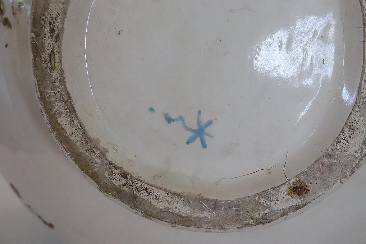 Vaso in ceramica con figure in rilievo, inizi '900 19