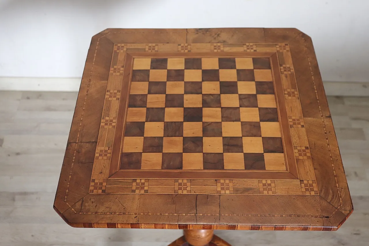 Inlaid walnut coffee table, 19th century 3