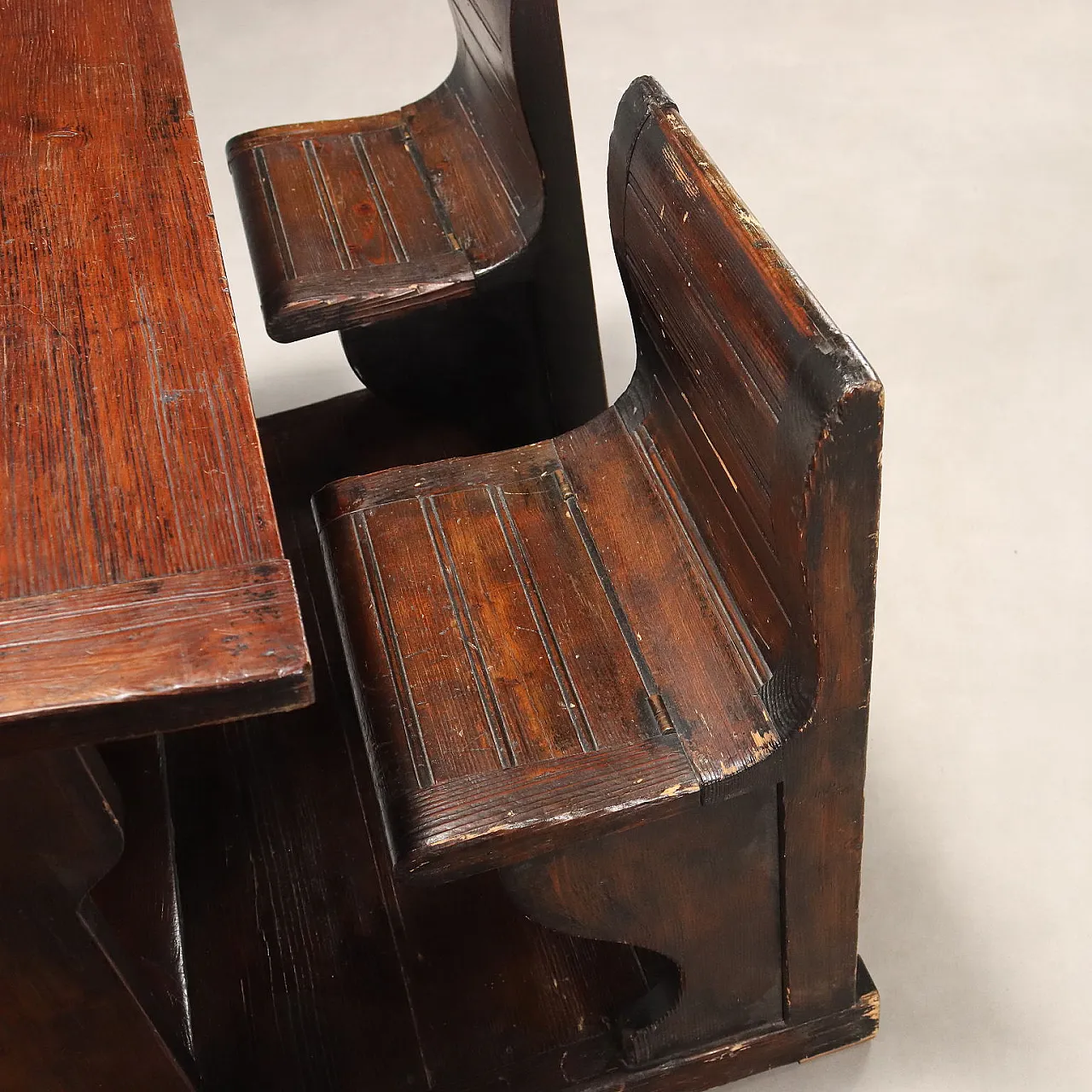 Banco scuola in larice tinto noce con due sedili ribaltabili, '800 5