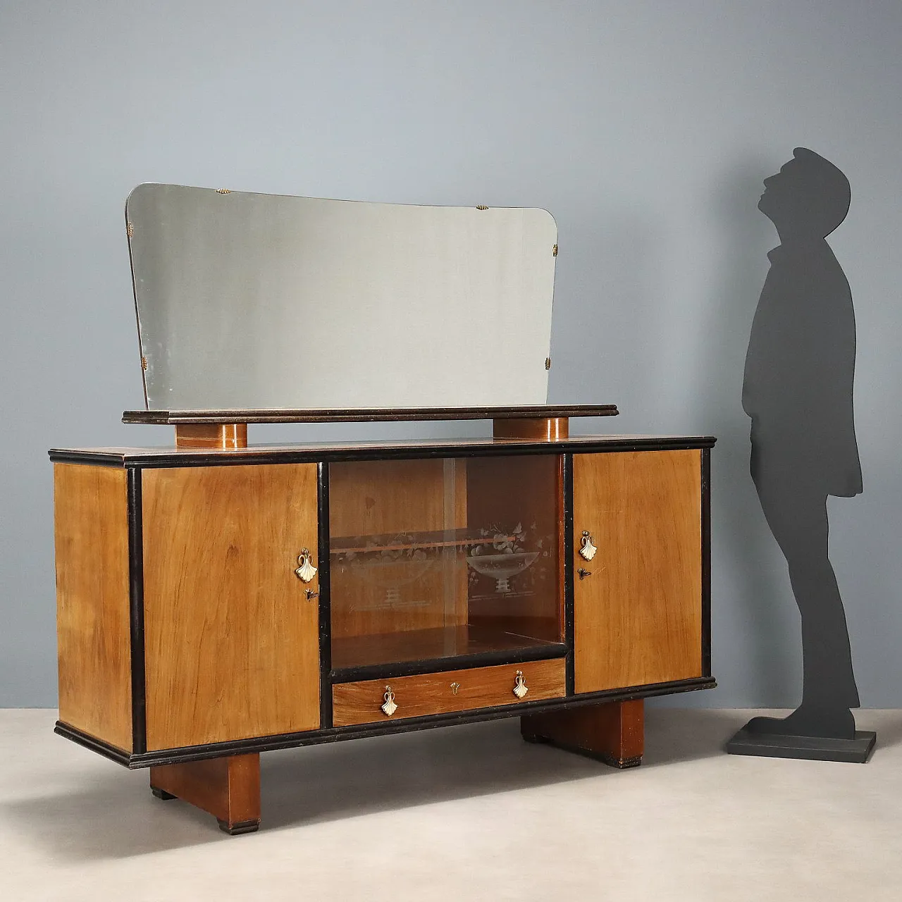 Credenza con impiallacciatura in noce, '800 2