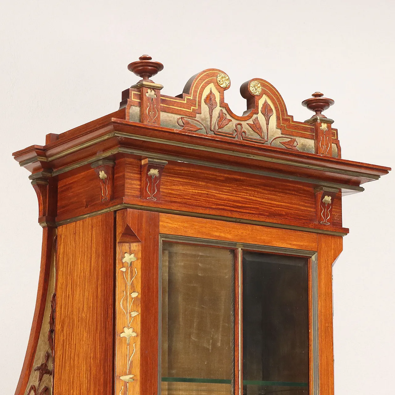 Credenza Liberty in legno con vetrina e pannelli in ceramica, inizio '900 4
