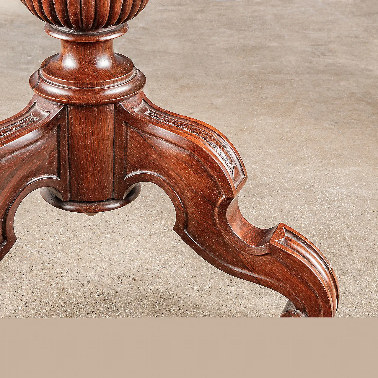 Tavolino in palissandro con piano in marmo commesso e scacchiera, metà '800 8