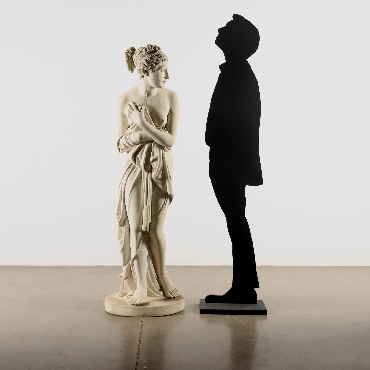 Dal Torrione, Italic Venus, sythetic marble sculpture | intOndo
