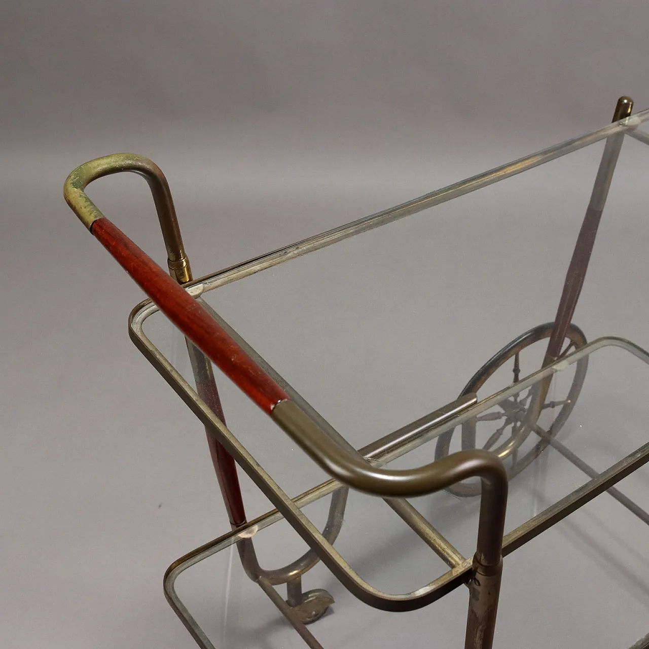 Carrello di servizio in legno, ottone e vetro, anni '50 3