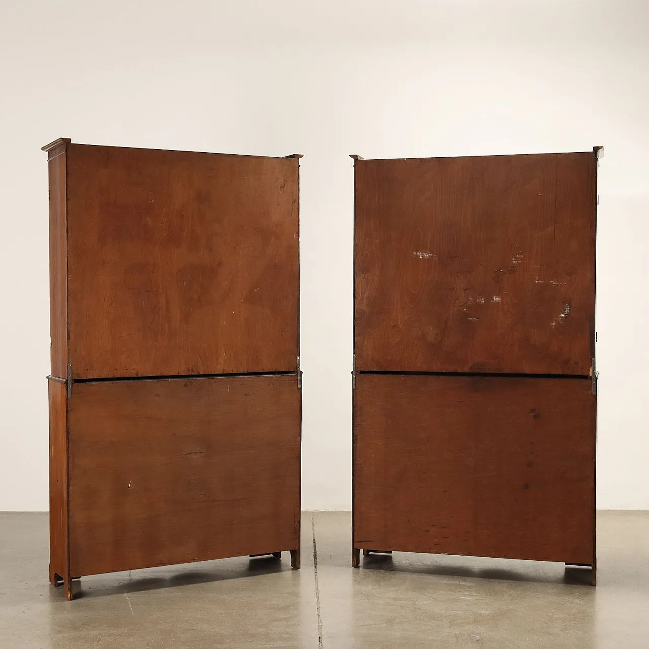Pair of mahogany bookcases, 19th century 9