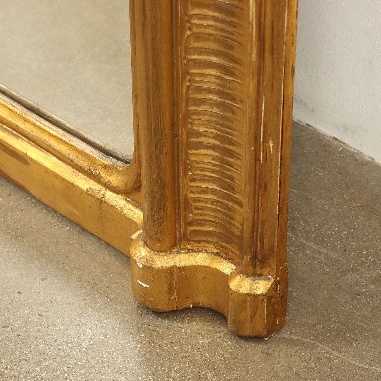 Caminiera in abete dorato di gusto eclettico, '800 8