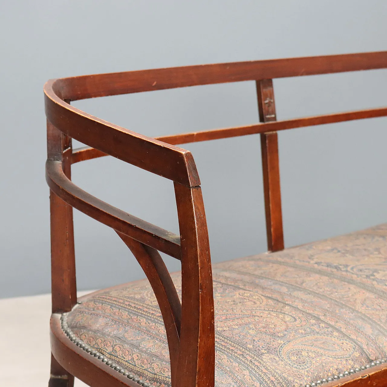 Sofa Art Nouveau in walnut and painted beech, 19th century 4