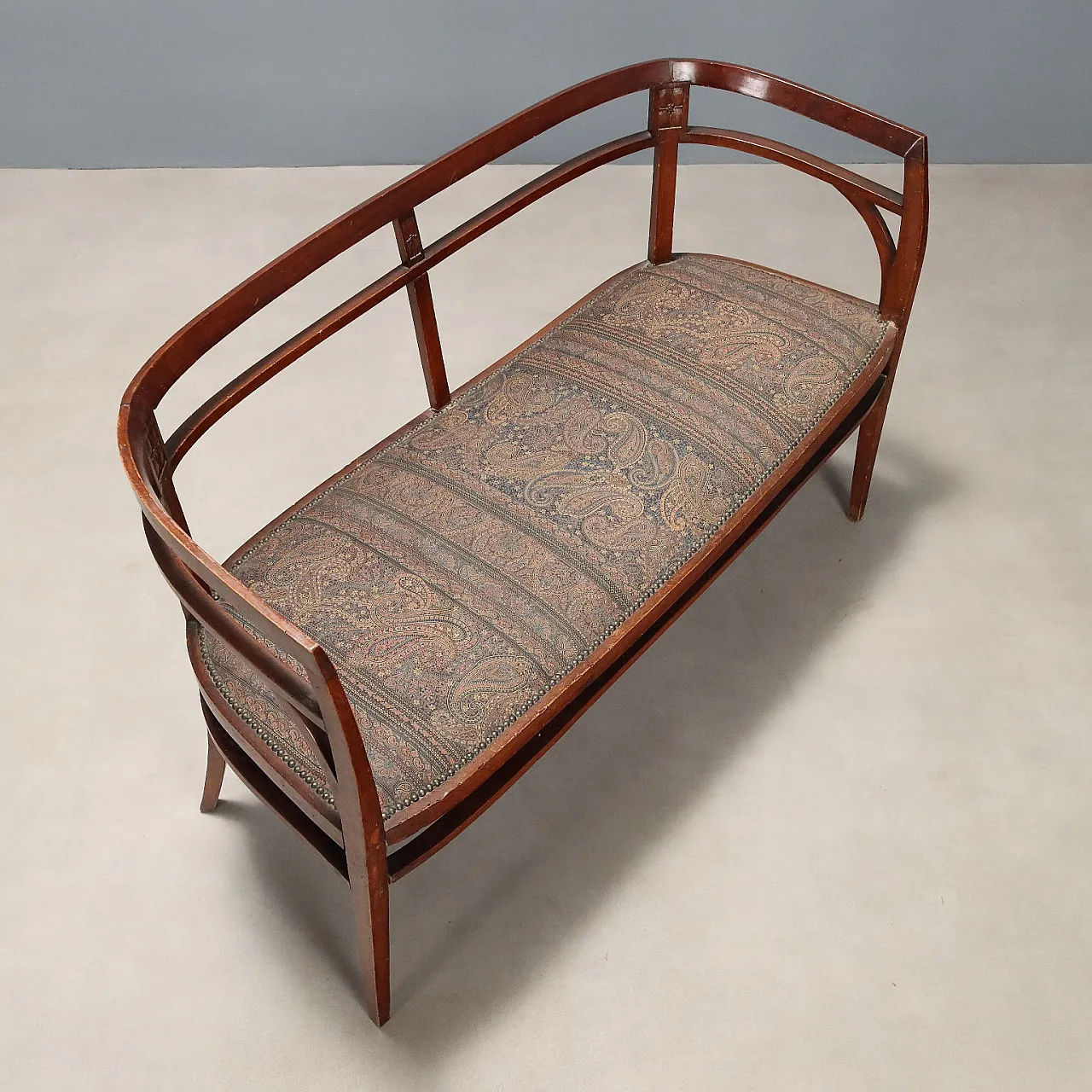 Sofa Art Nouveau in walnut and painted beech, 19th century 8