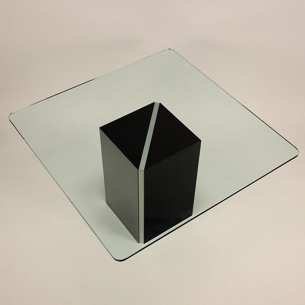 Tavolo quadrato in legno e alluminio con piano in vetro, anni '80 4