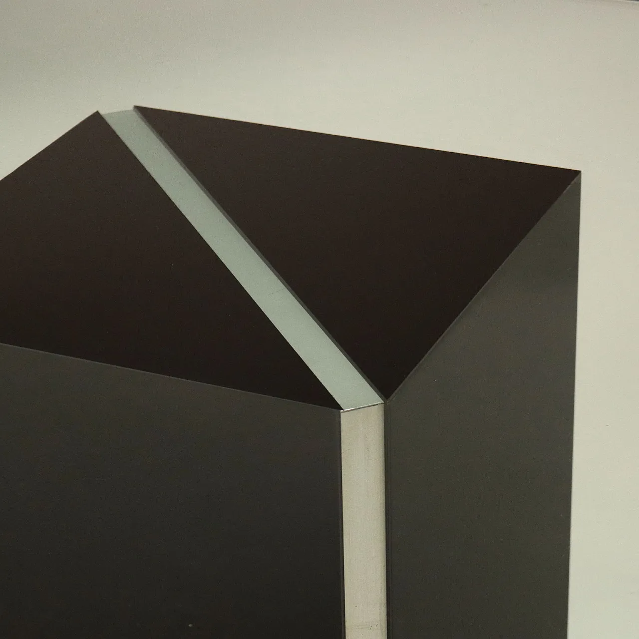 Tavolo quadrato in legno e alluminio con piano in vetro, anni '80 7