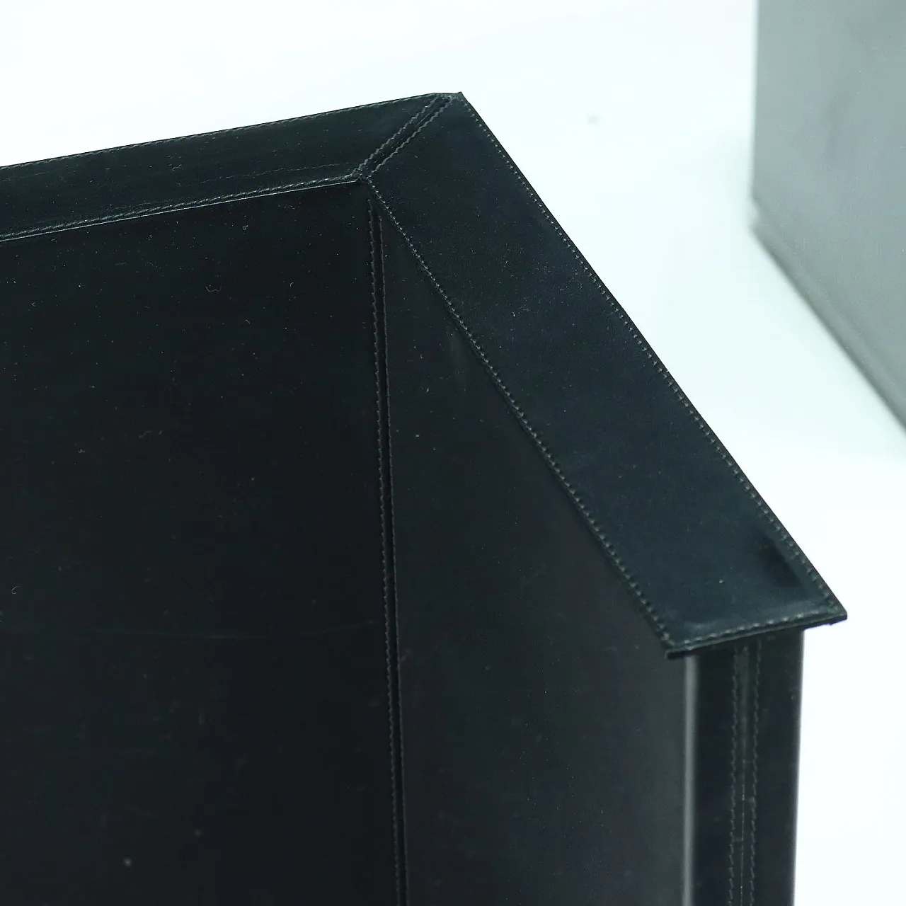 Tavolo con piano in vetro, anni '80 6