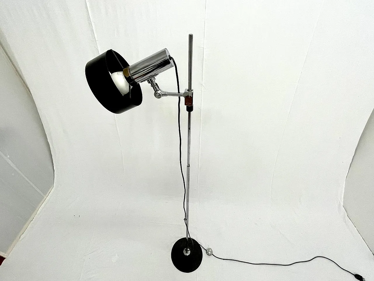 Adjustable floor lamp by Stilnovo, 1960s 1