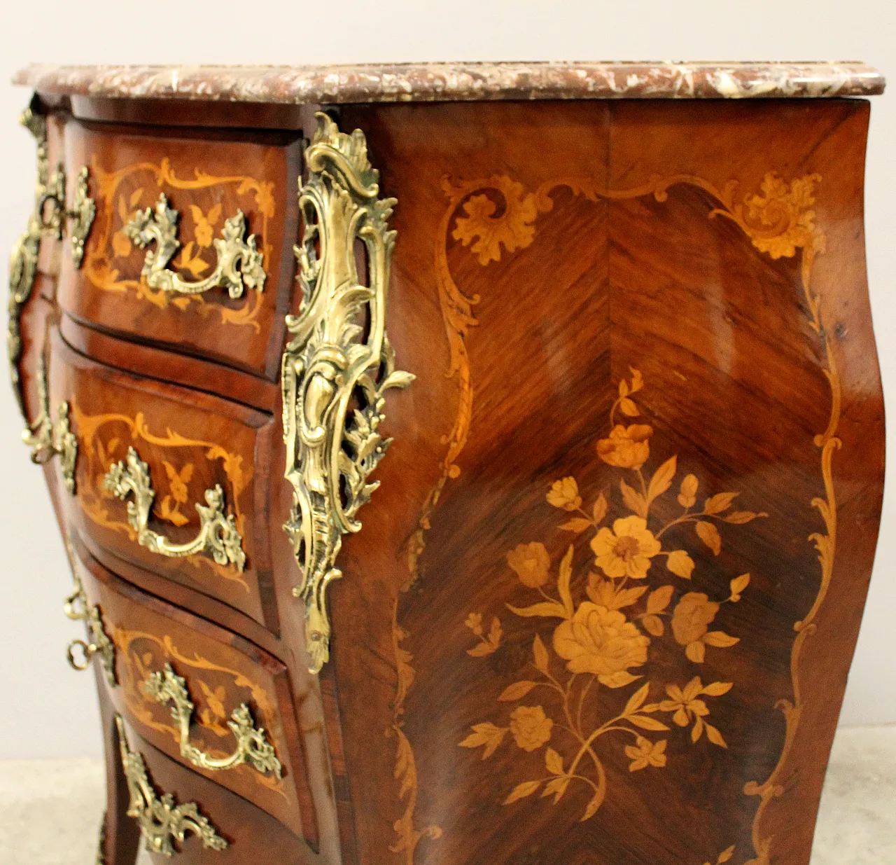 Napoleon III chest of drawers inlaid 19th century 10