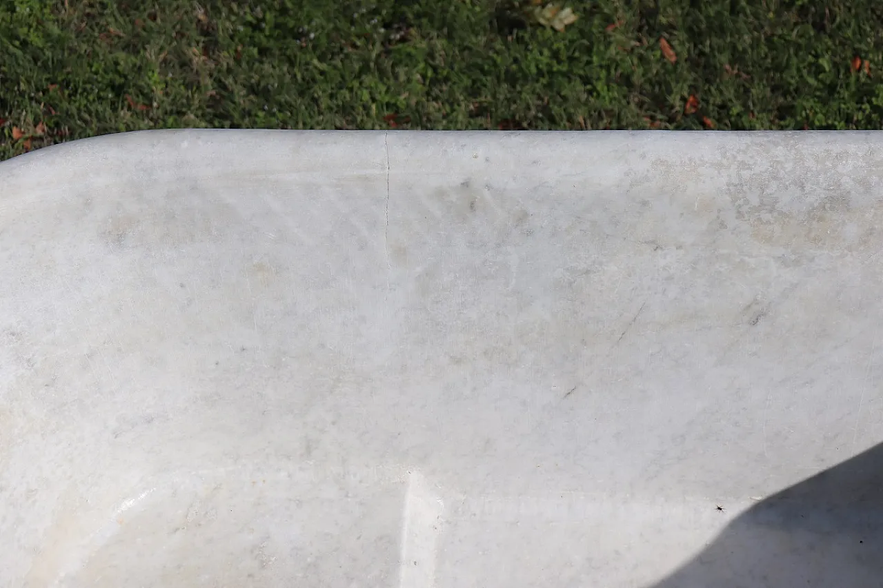 Marble bathtub, early 19th century 9