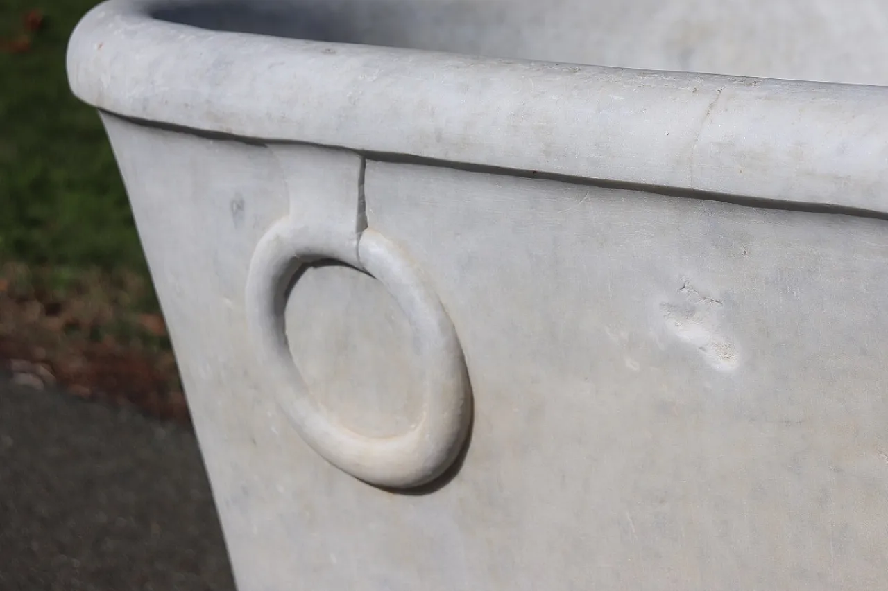 Marble bathtub, early 19th century 12