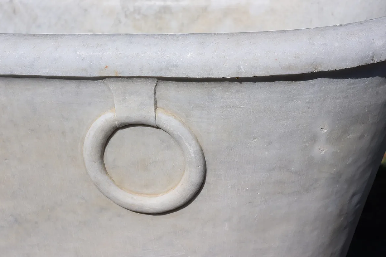 Marble bathtub, early 19th century 13