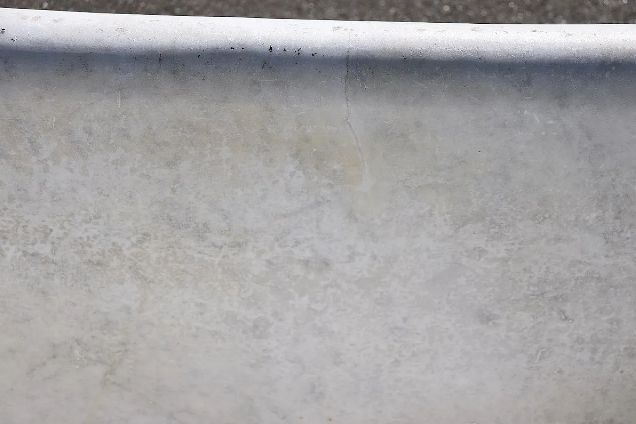 Marble bathtub, early 19th century 21