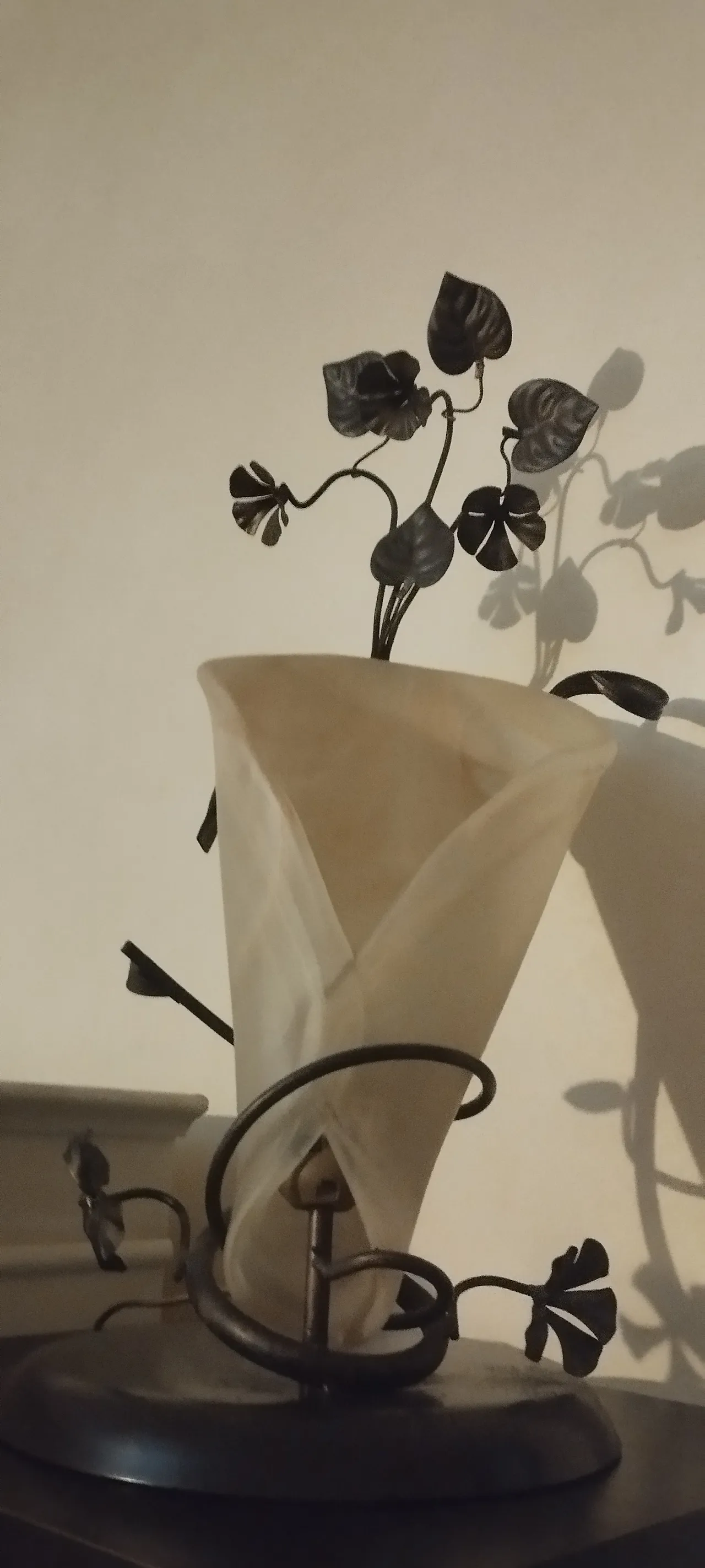 Lamp in wrought iron and blown glass, 90s 1