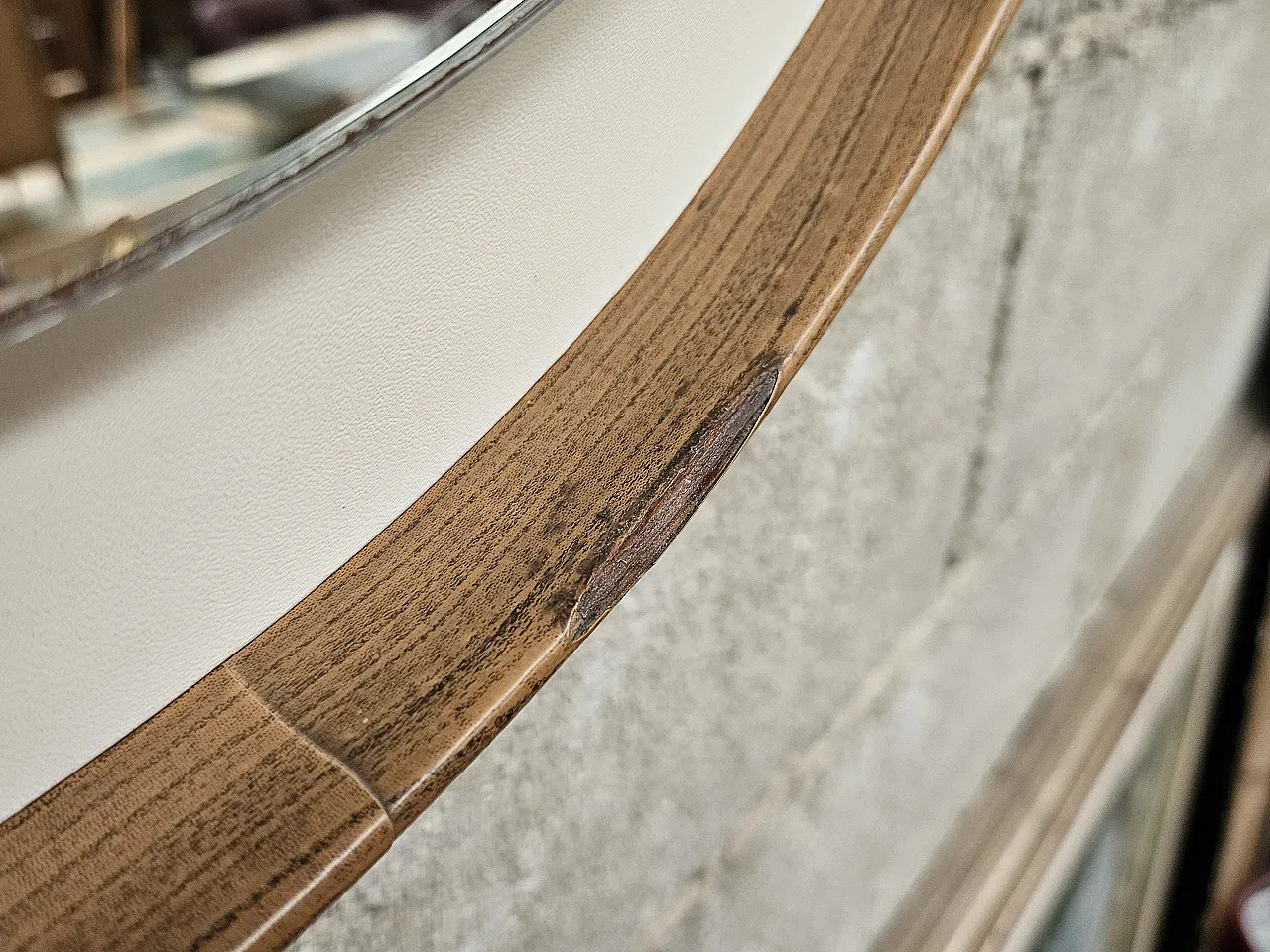 Specchio da parete in pvc ed ecopelle, anni '70 7