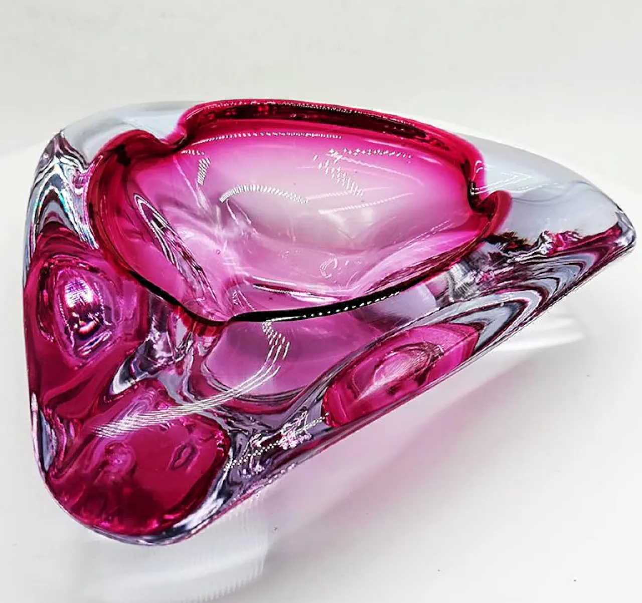 Triangular ashtray in Murano glass, 1960s 1