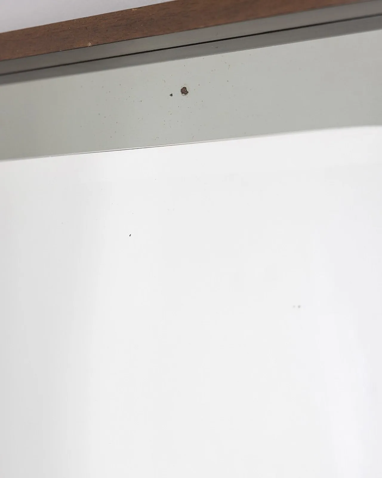 Specchio da parete in legno e vetro fumé, anni '60 6