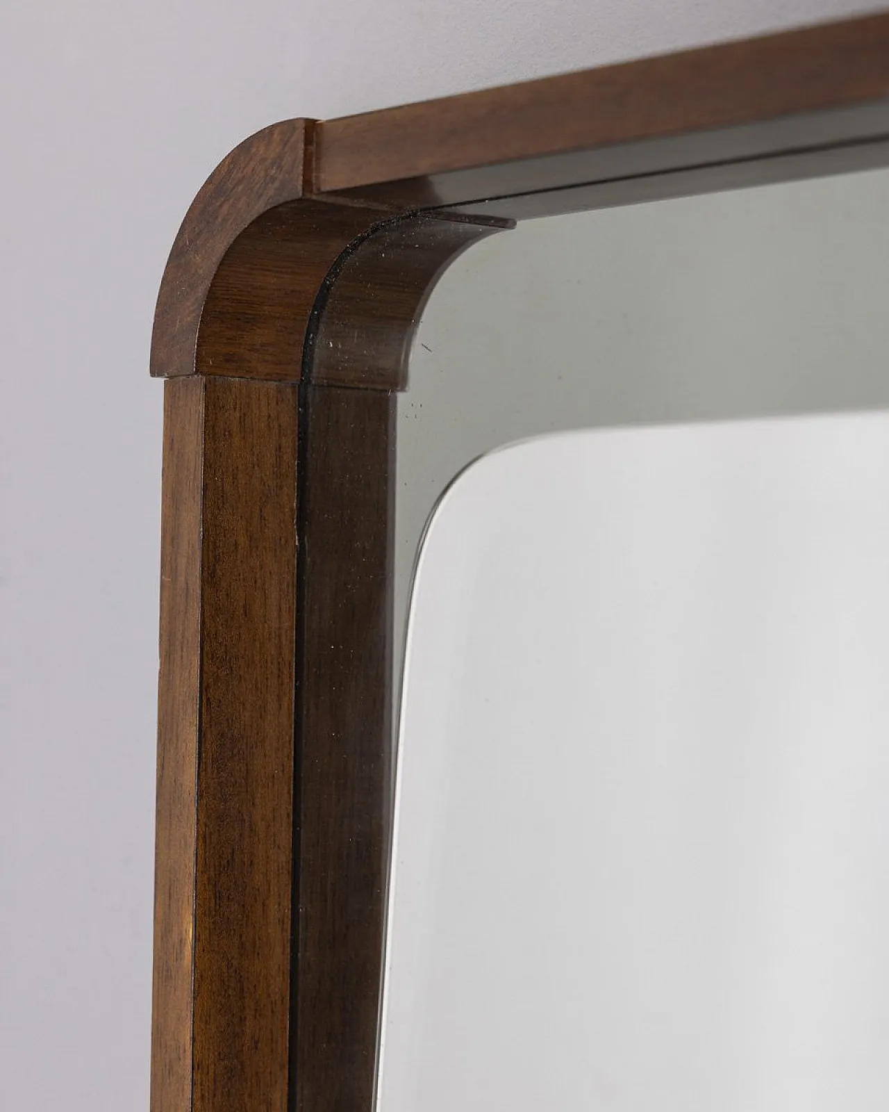 Specchio da parete in legno e vetro fumé, anni '60 9