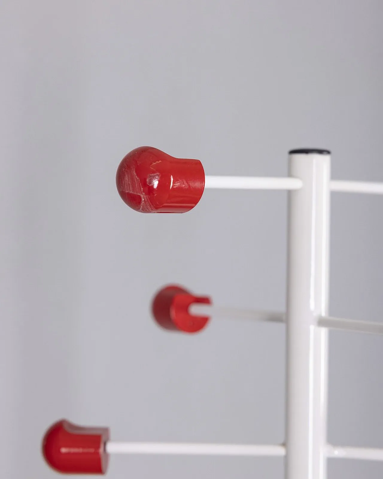 Appendiabiti in marmo e metallo, anni '80 4