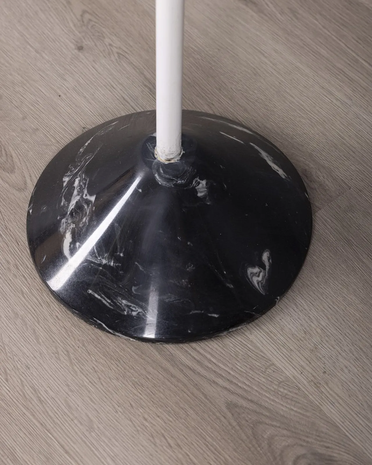 Appendiabiti in marmo e metallo, anni '80 5