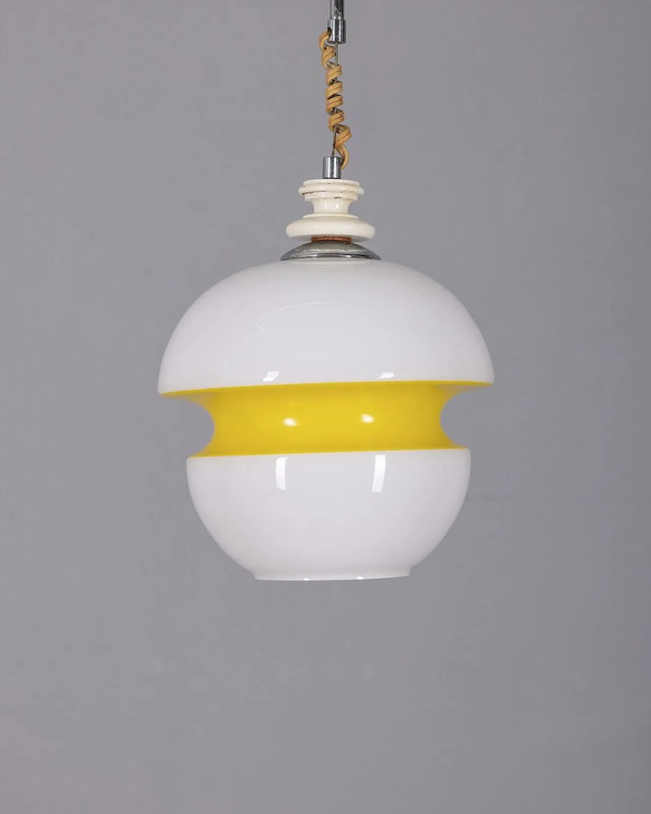 Lampada a sospensione in vetro bianco e giallo, anni '70 3