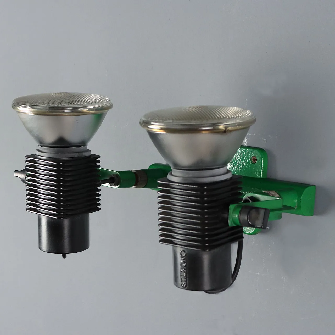 Applique in metallo smaltato e materiale plastico, '900 7