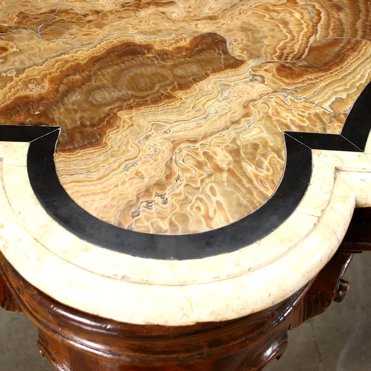 Consolle Barocchetto veneto in noce con piano in alabastro, '700 4