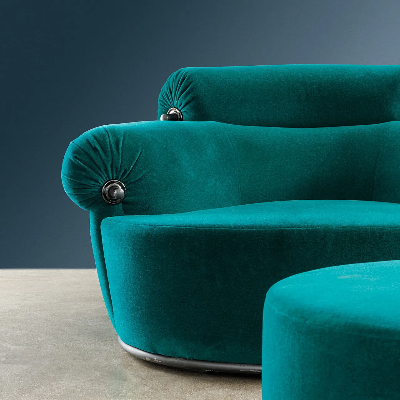 Coppia di Poltrone con poggiapiedi di Dominioni per Azucena, anni '80 2