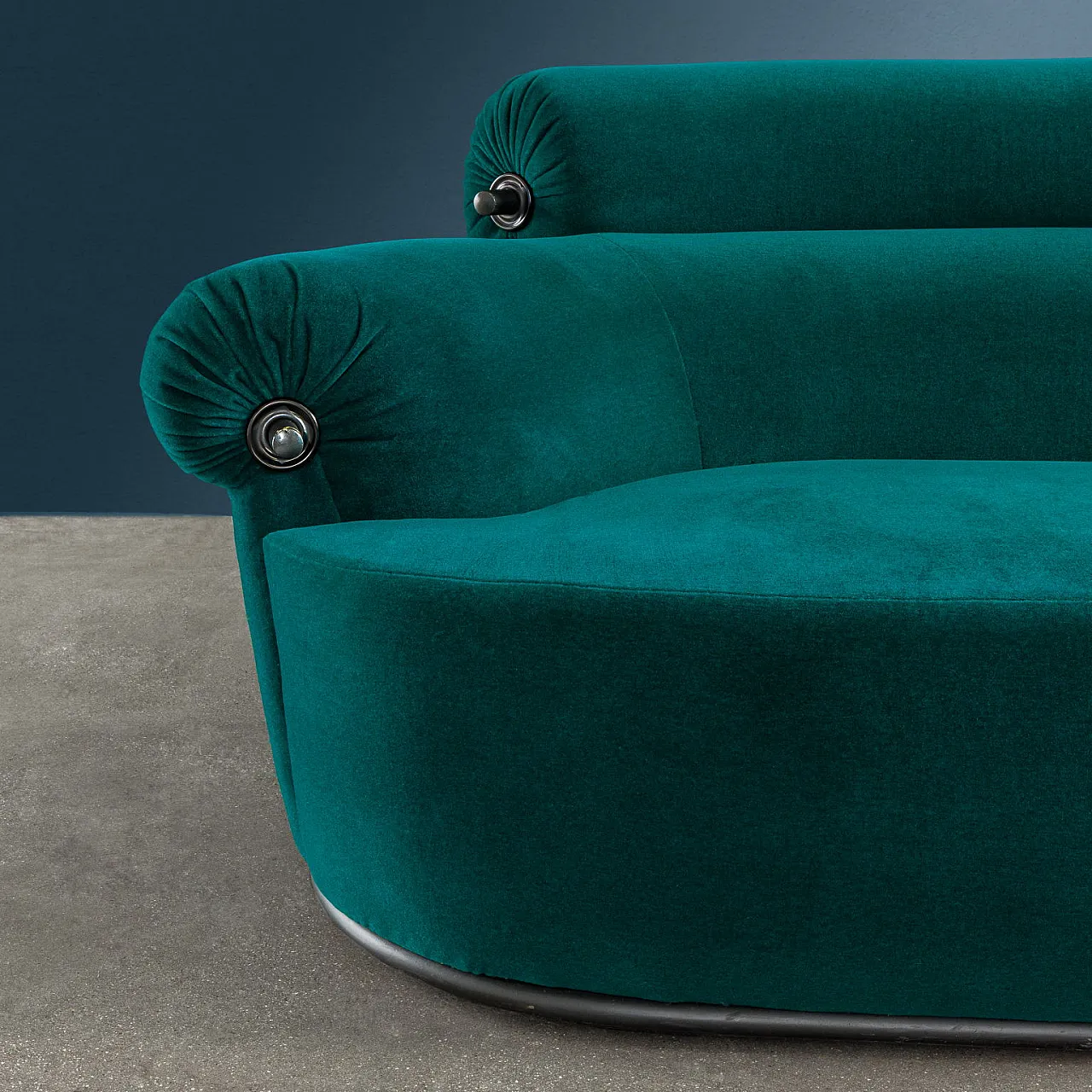 Divano  P20B Toro di Luigi Caccia Dominioni per Azucena, anni '80 3