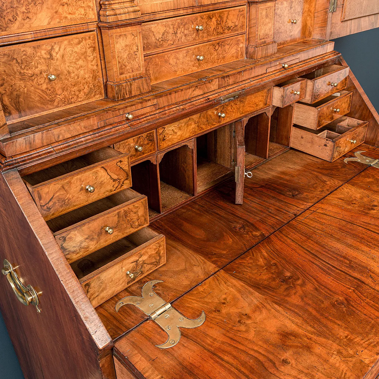 Regina Anna, trumeau in noce e quercia, '700 4