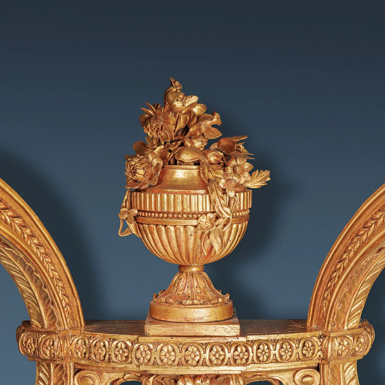 Demi lune gilded console with marble top, beginning 19th century 5
