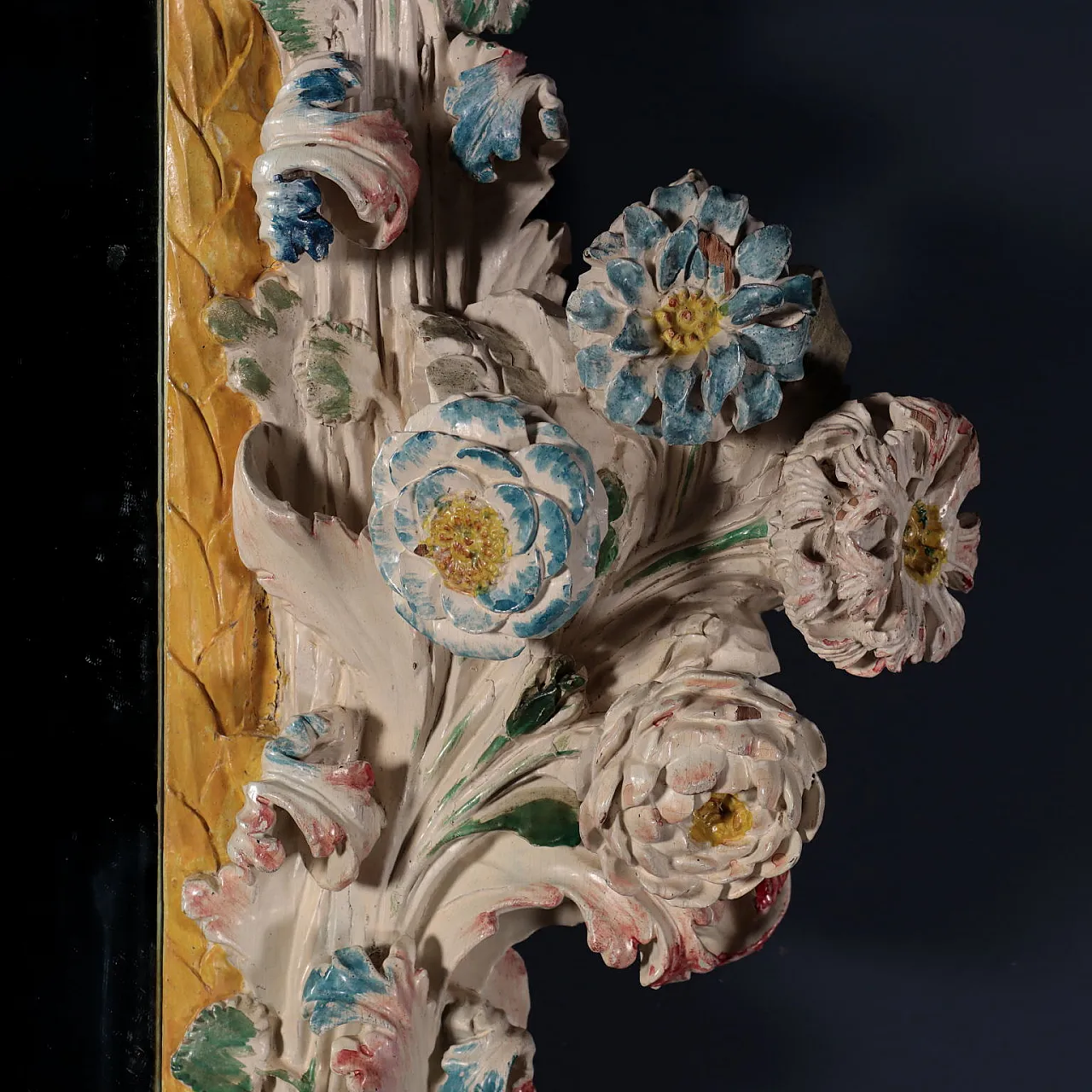 Lacquered frame, late 18th century 2