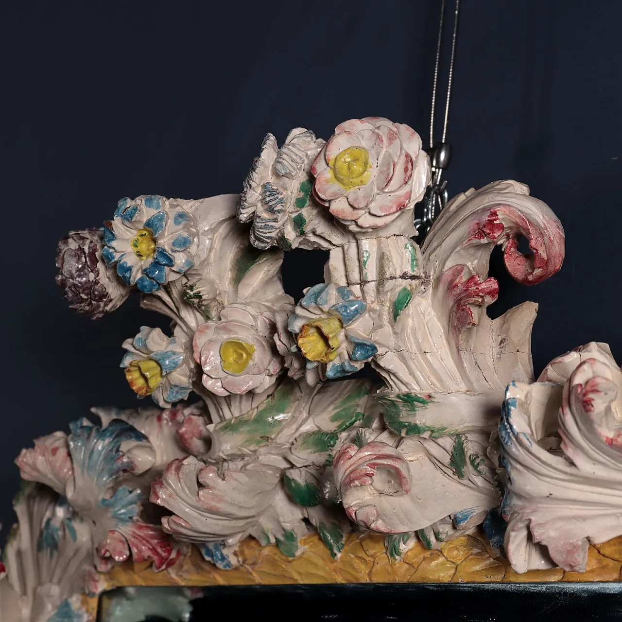 Lacquered frame, late 18th century 5