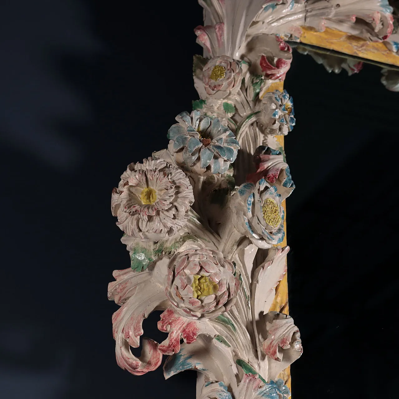 Lacquered frame, late 18th century 10