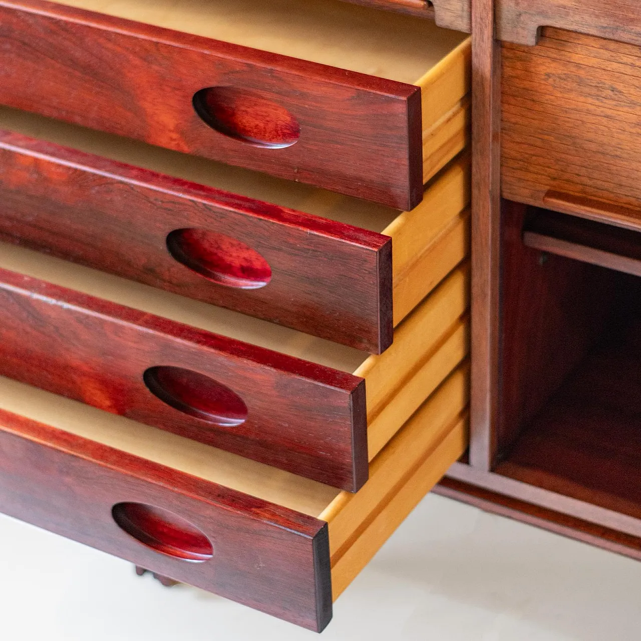 Sideboard in rosewood, Gianfranco Frattini for Bernini, 1950s 9