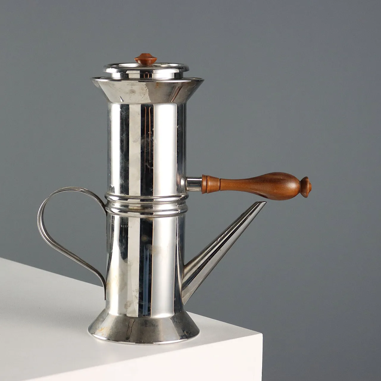 Alessi coffe maker in stainless steel by Riccardo Dalisi, 20th century 1